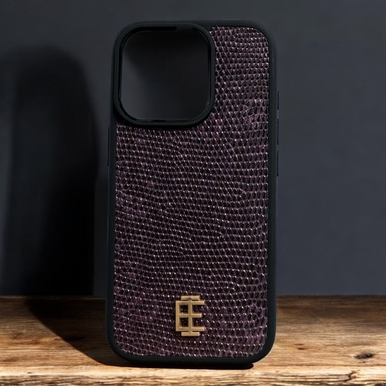 Husa iPhone din Piele de Varan Mov editie limitata