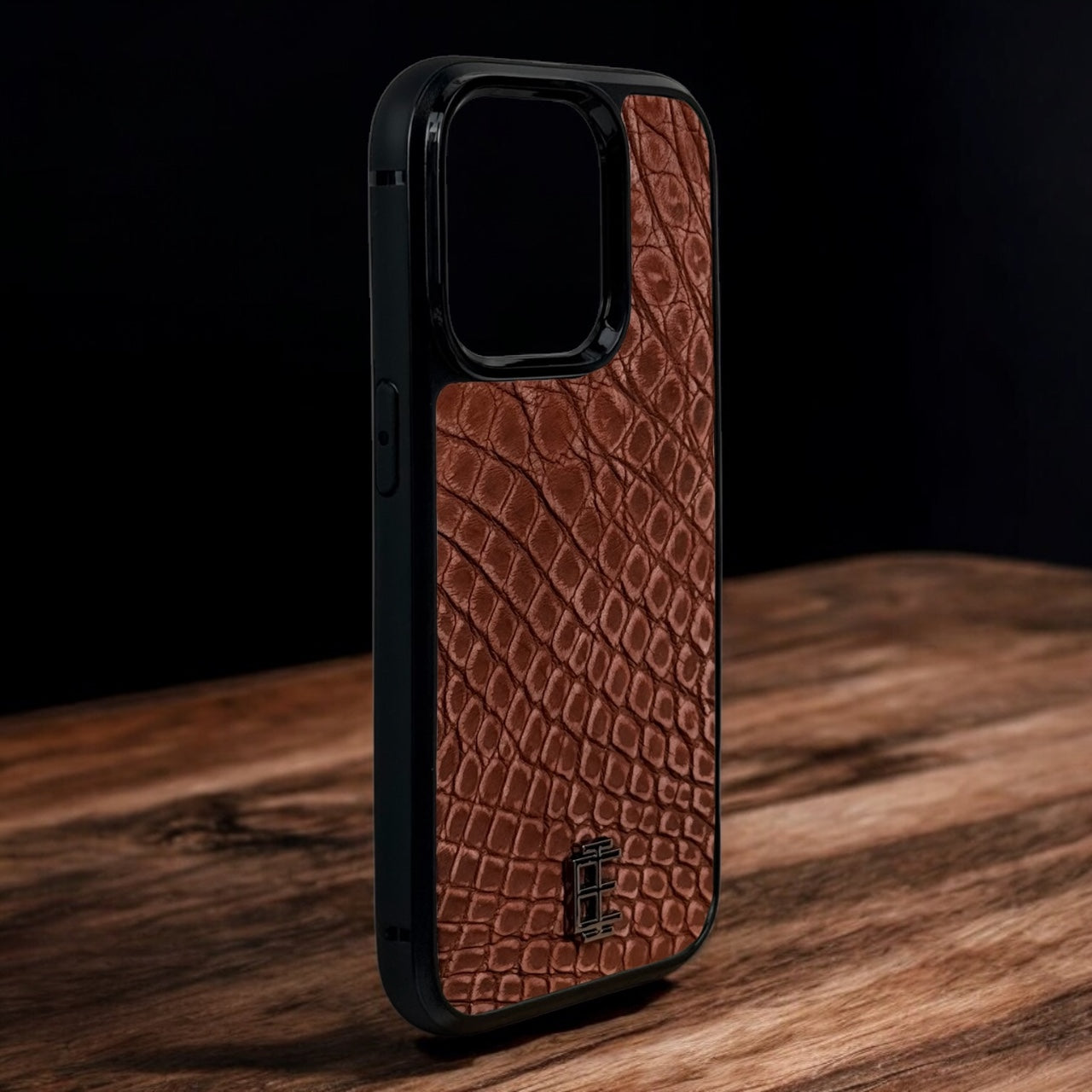 Husa iPhone din Piele de Crocodil Mocha Mousse editie limitata